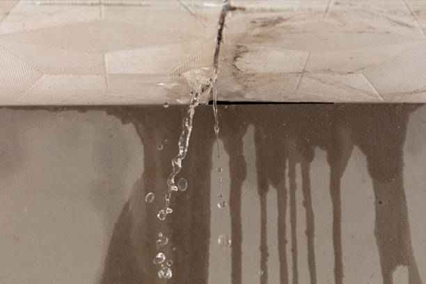 Professional Sewage Cleanup technician working in Pratt, WV